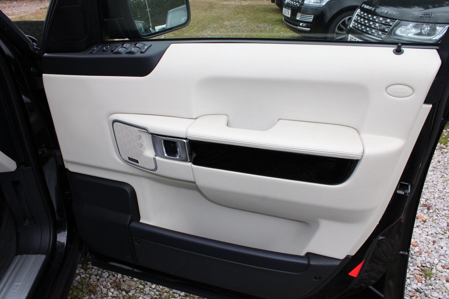 Used Land Rover Range Rover 2011 for sale - 76995160: Photo 16