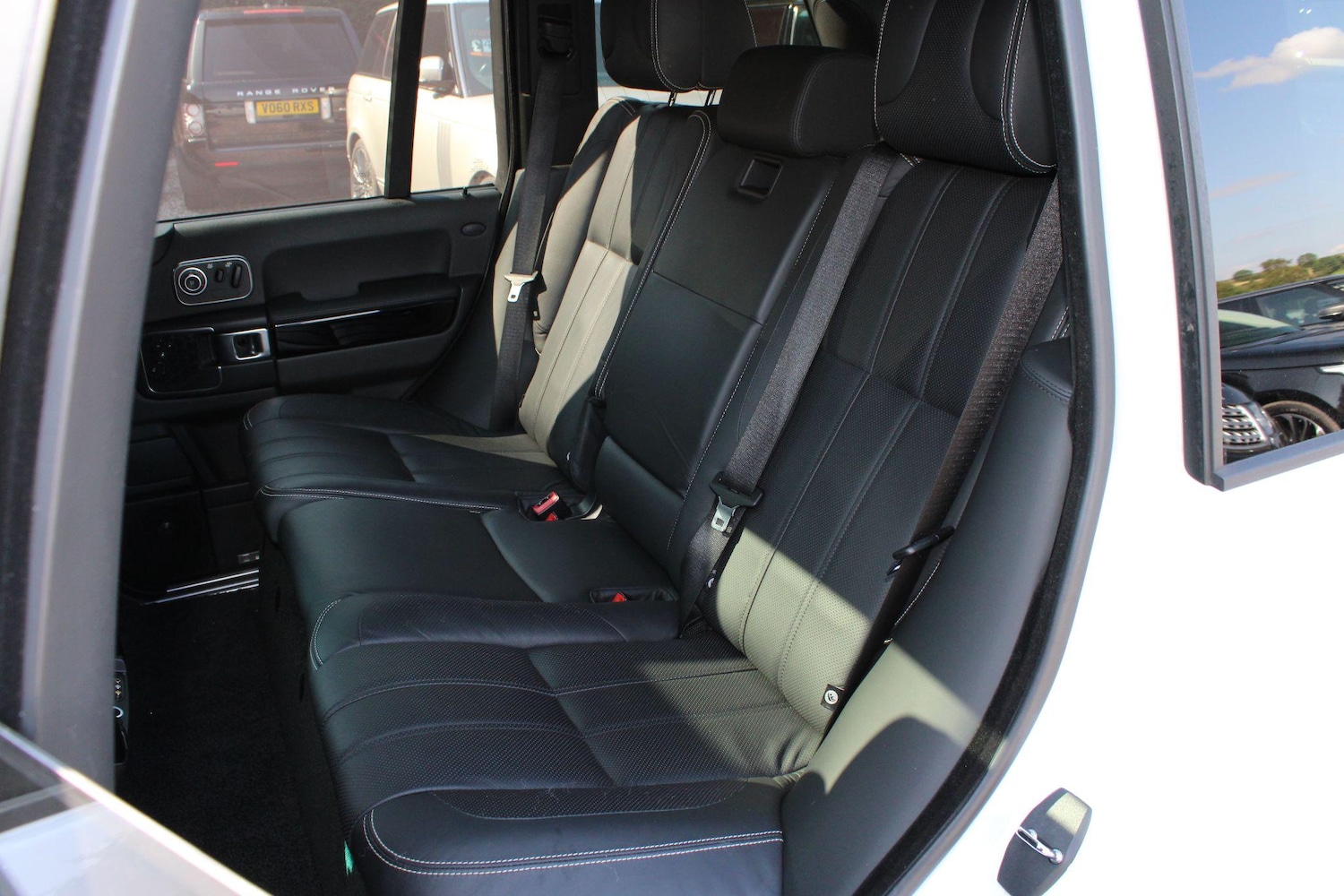 Used Land Rover Range Rover 2011 for sale - 76988496: Photo 11