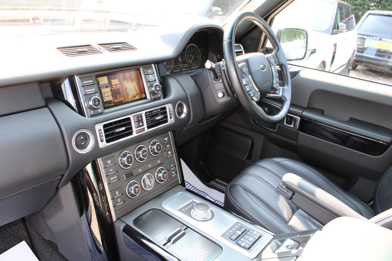 Used Land Rover Range Rover 2011 for sale - 76988496: Photo 6