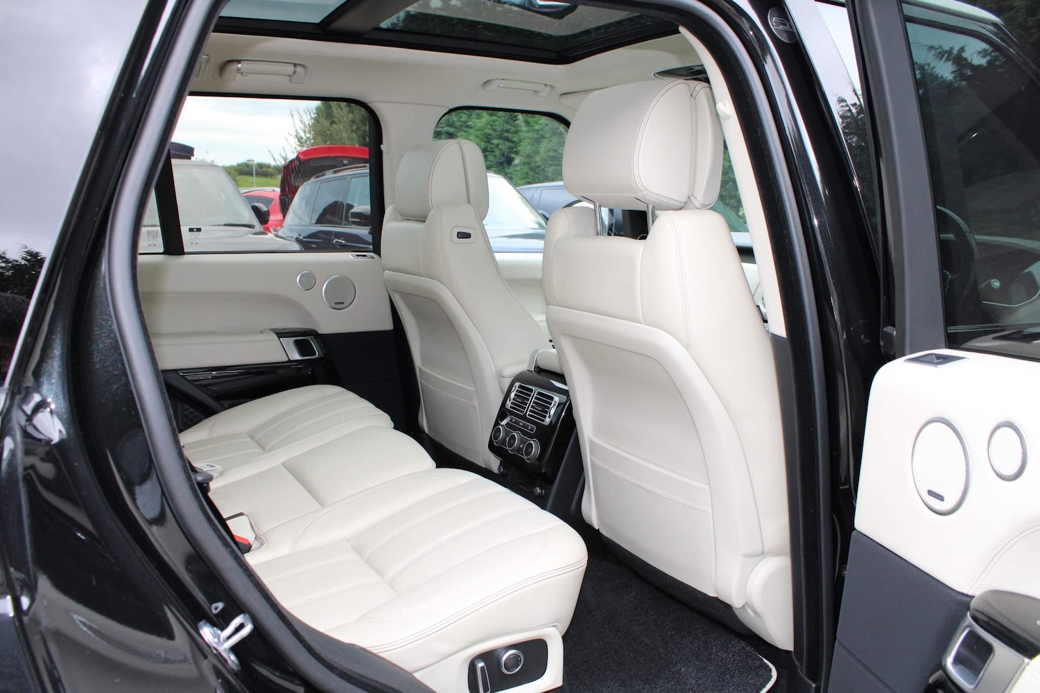 Used Land Rover Range Rover 2016 for sale - 77291839: Photo 8