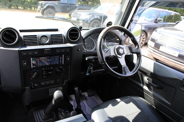 Used Land Rover Defender 110 2008 for sale - 75494017: Photo 16