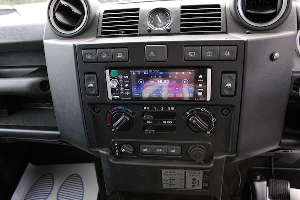 Used Land Rover Defender 110 2008 for sale - 75494017: Photo 27