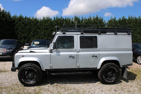 Used Land Rover Defender 110 2008 for sale - 75494017: Photo 4
