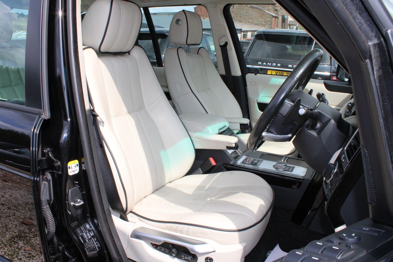 Used Land Rover Range Rover 2012 for sale - 76337544: Photo 5