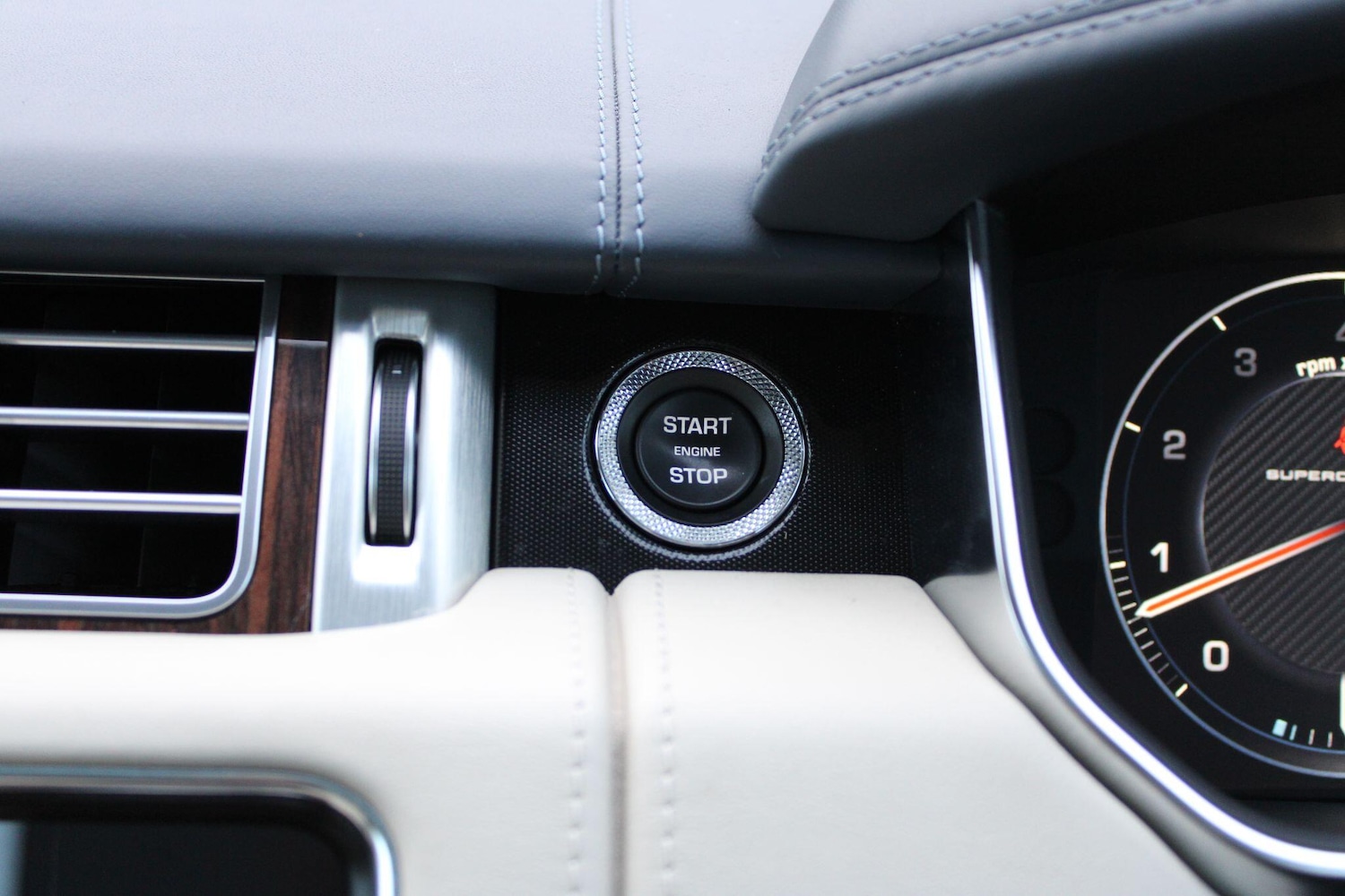 Used Land Rover Range Rover 2016 for sale - 76865993: Photo 65