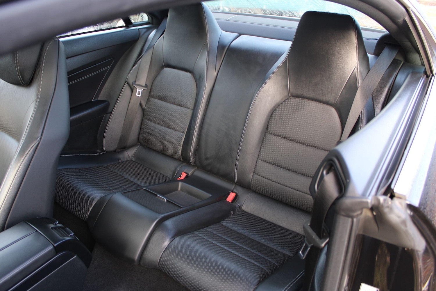 Used Mercedes-Benz E Class 2015 for sale - 76898759: Photo 10