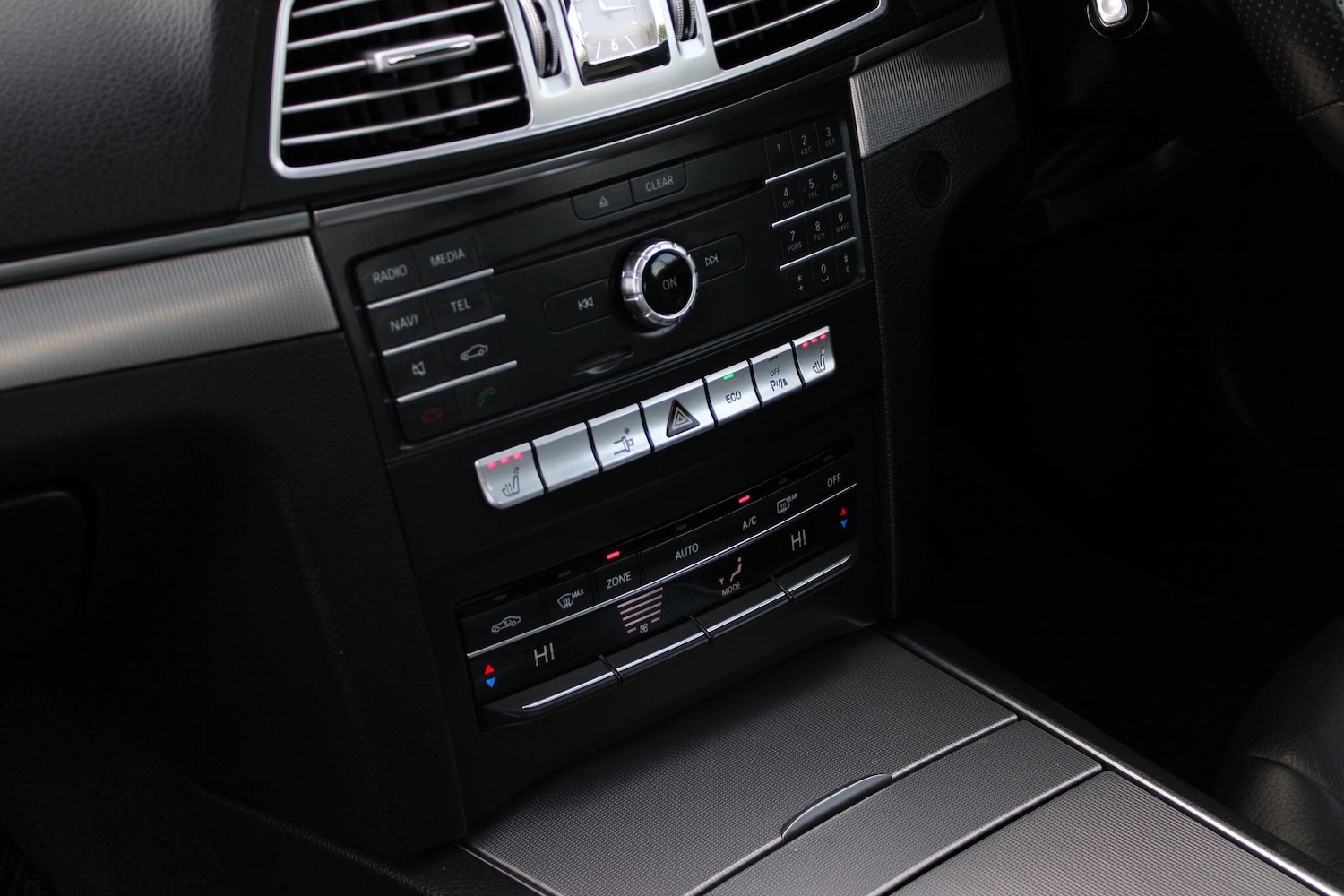 Used Mercedes-Benz E Class 2015 for sale - 76898759: Photo 16