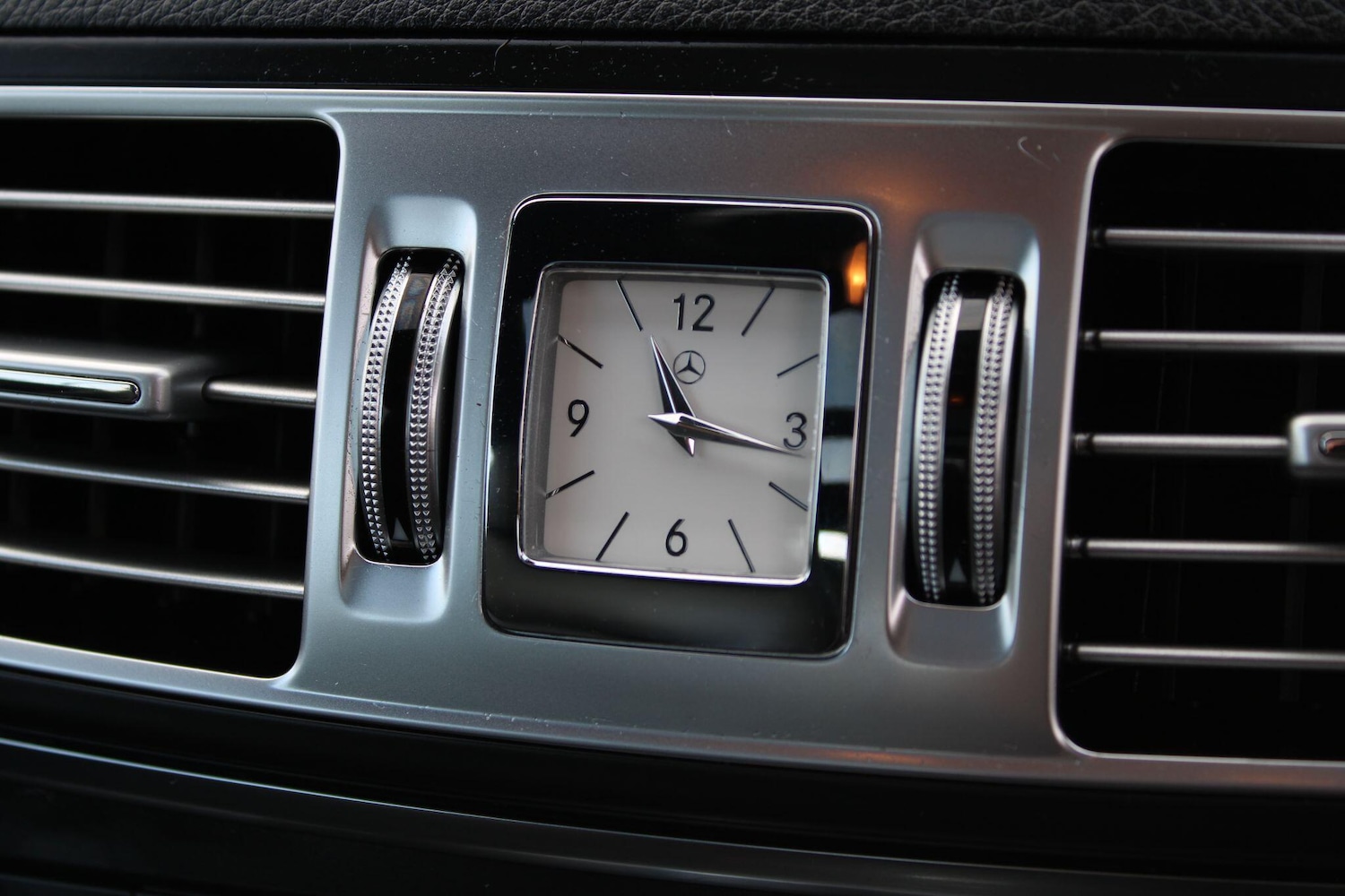 Used Mercedes-Benz E Class 2015 for sale - 76898759: Photo 22