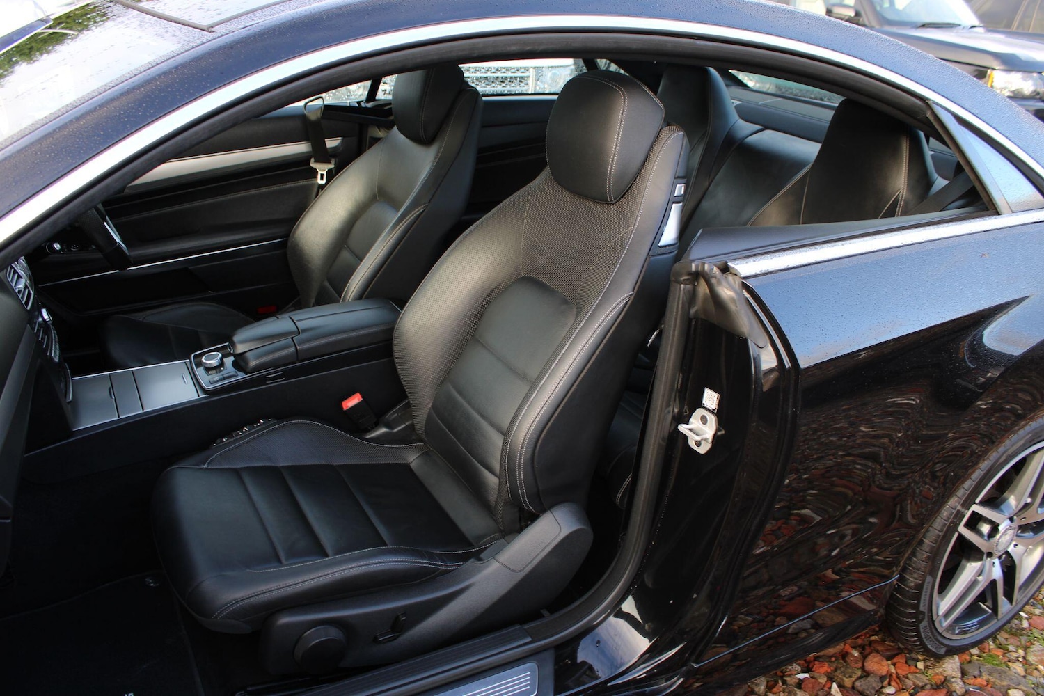 Used Mercedes-Benz E Class 2015 for sale - 76898759: Photo 8