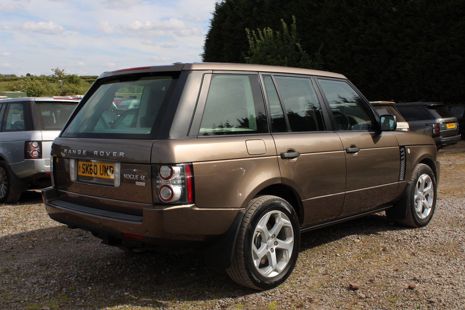 Used Land Rover Range Rover 2010 for sale - 77215243: Photo 2