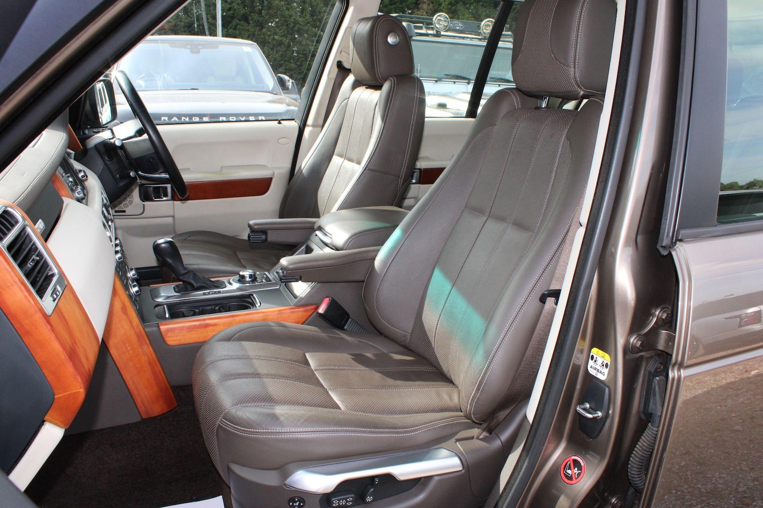 Used Land Rover Range Rover 2010 for sale - 77215243: Photo 7