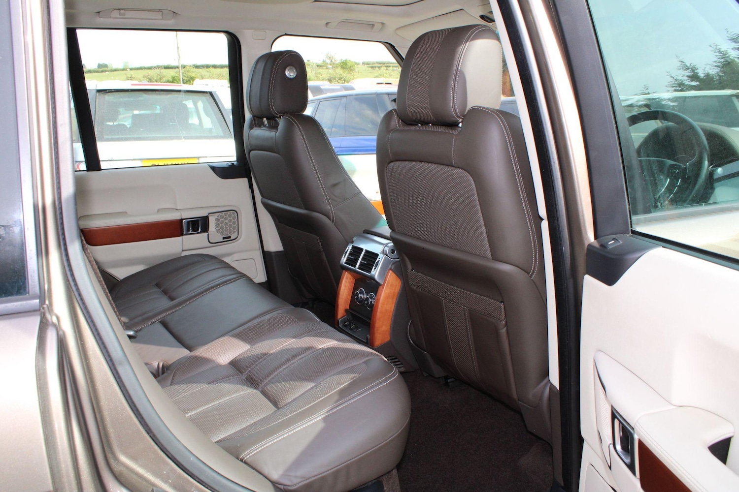 Used Land Rover Range Rover 2010 for sale - 77215243: Photo 8