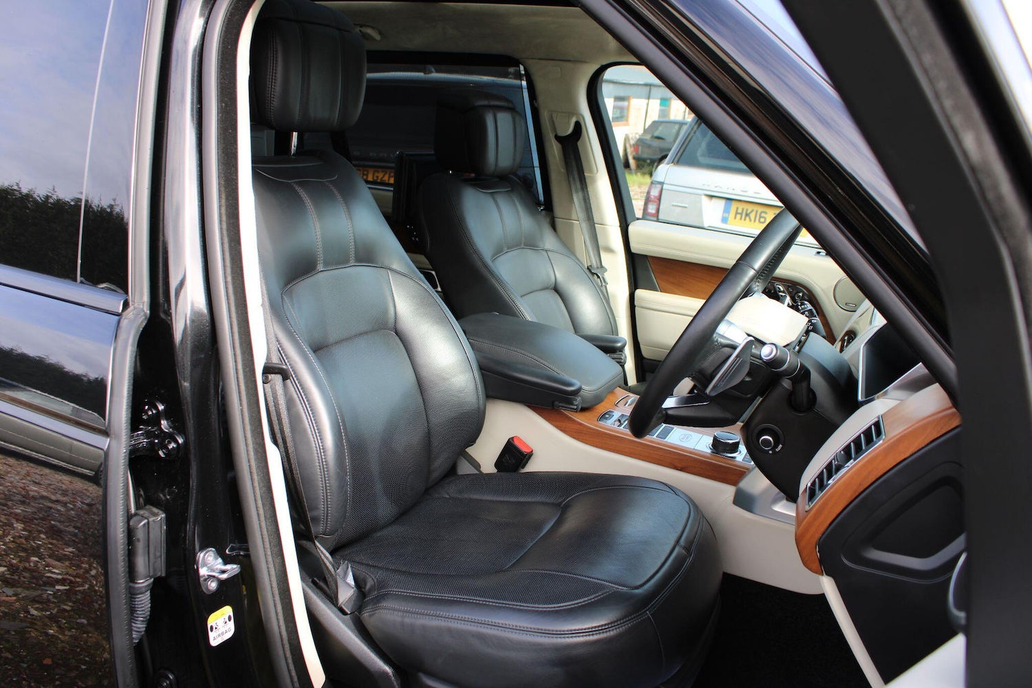 Used Land Rover Range Rover 2018 for sale - 78047348: Photo 9