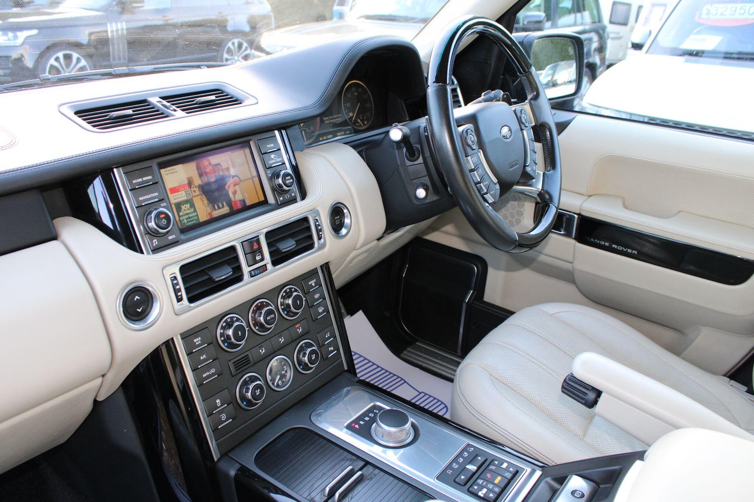 Used Land Rover Range Rover 2011 for sale - 76990277: Photo 6
