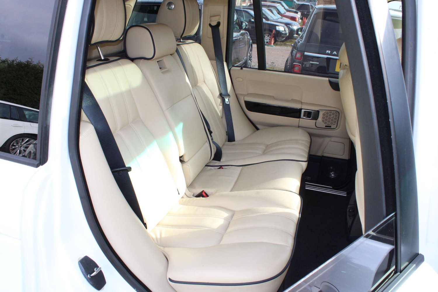 Used Land Rover Range Rover 2010 for sale - 77455201: Photo 9