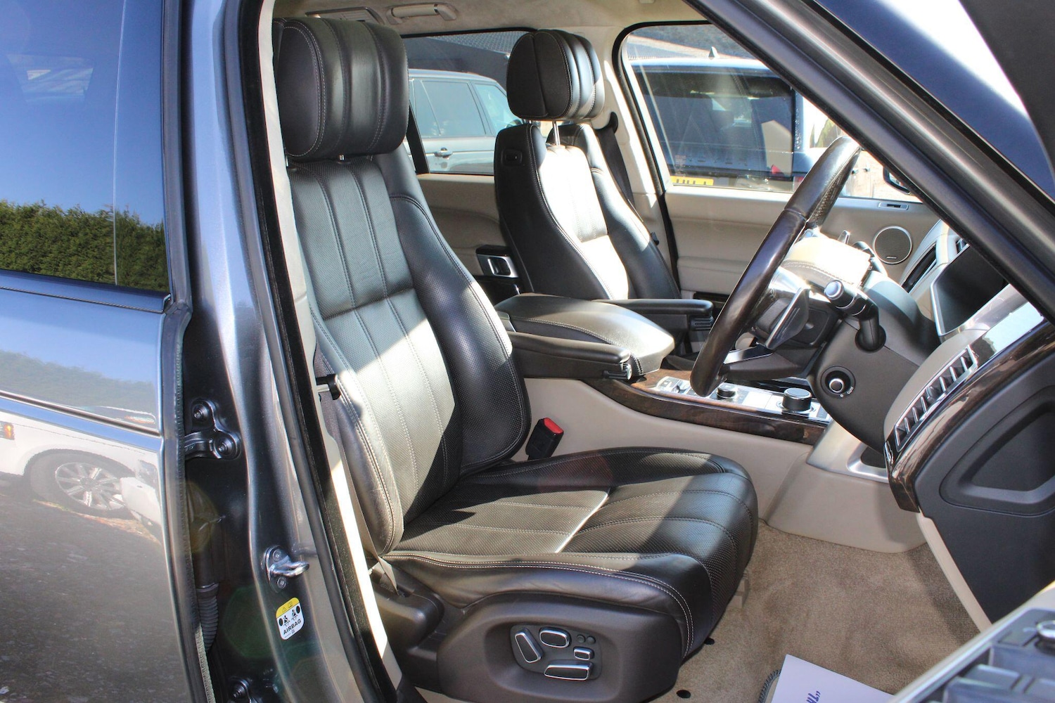 Used Land Rover Range Rover 2014 for sale - 76990091: Photo 5