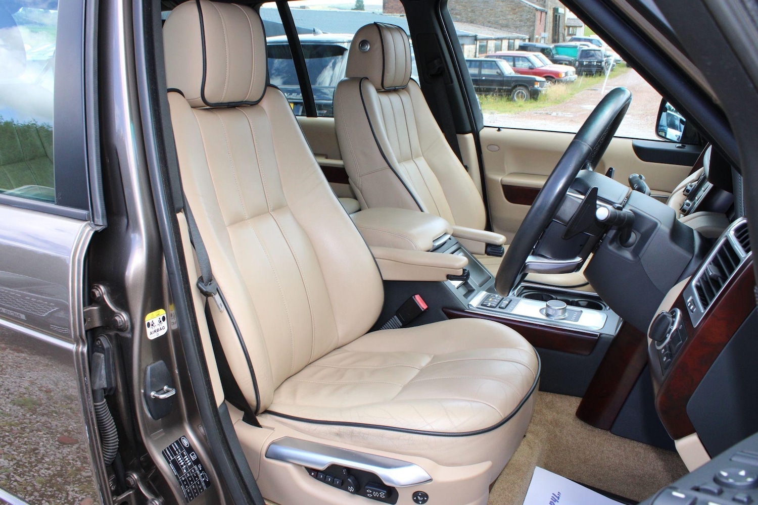 Used Land Rover Range Rover 2010 for sale - 77738035: Photo 5