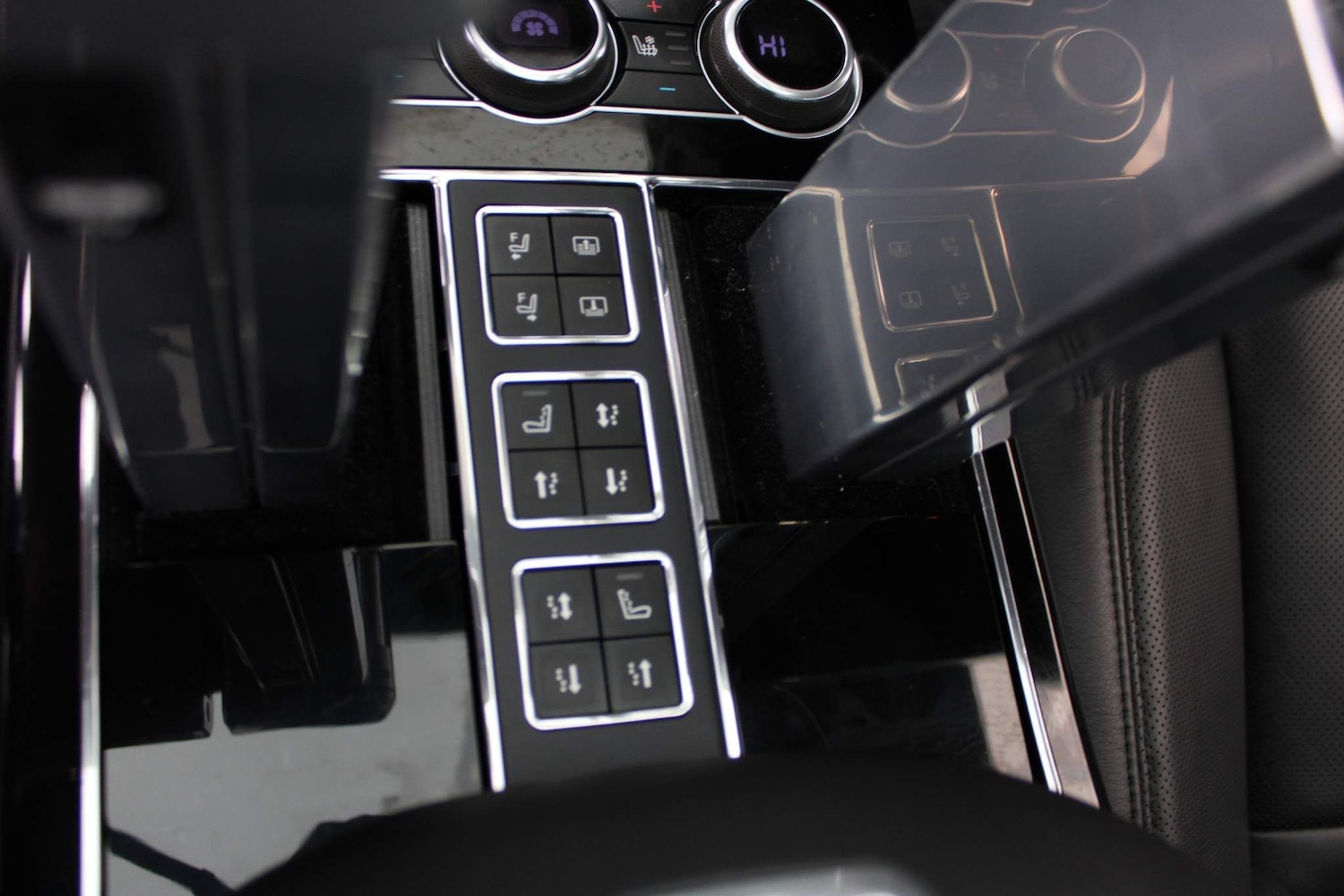 Used Land Rover Range Rover 2015 for sale - 76995130: Photo 18