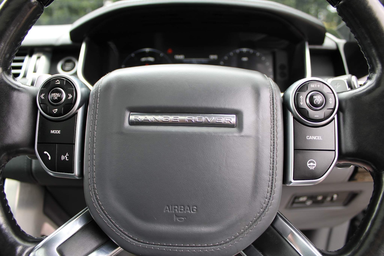 Used Land Rover Range Rover 2015 for sale - 76995130: Photo 35