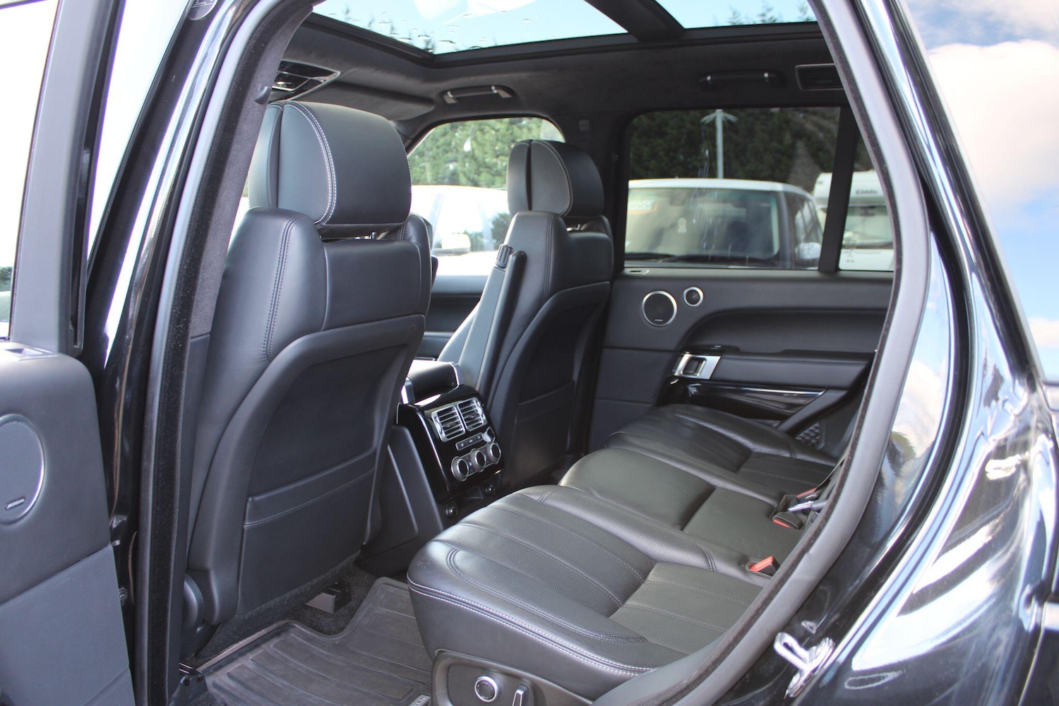 Used Land Rover Range Rover 2015 for sale - 76408483: Photo 12