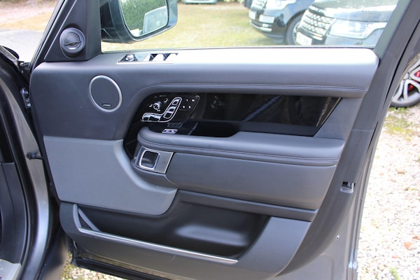 Used Land Rover Range Rover 2019 for sale - 76200524: Photo 17