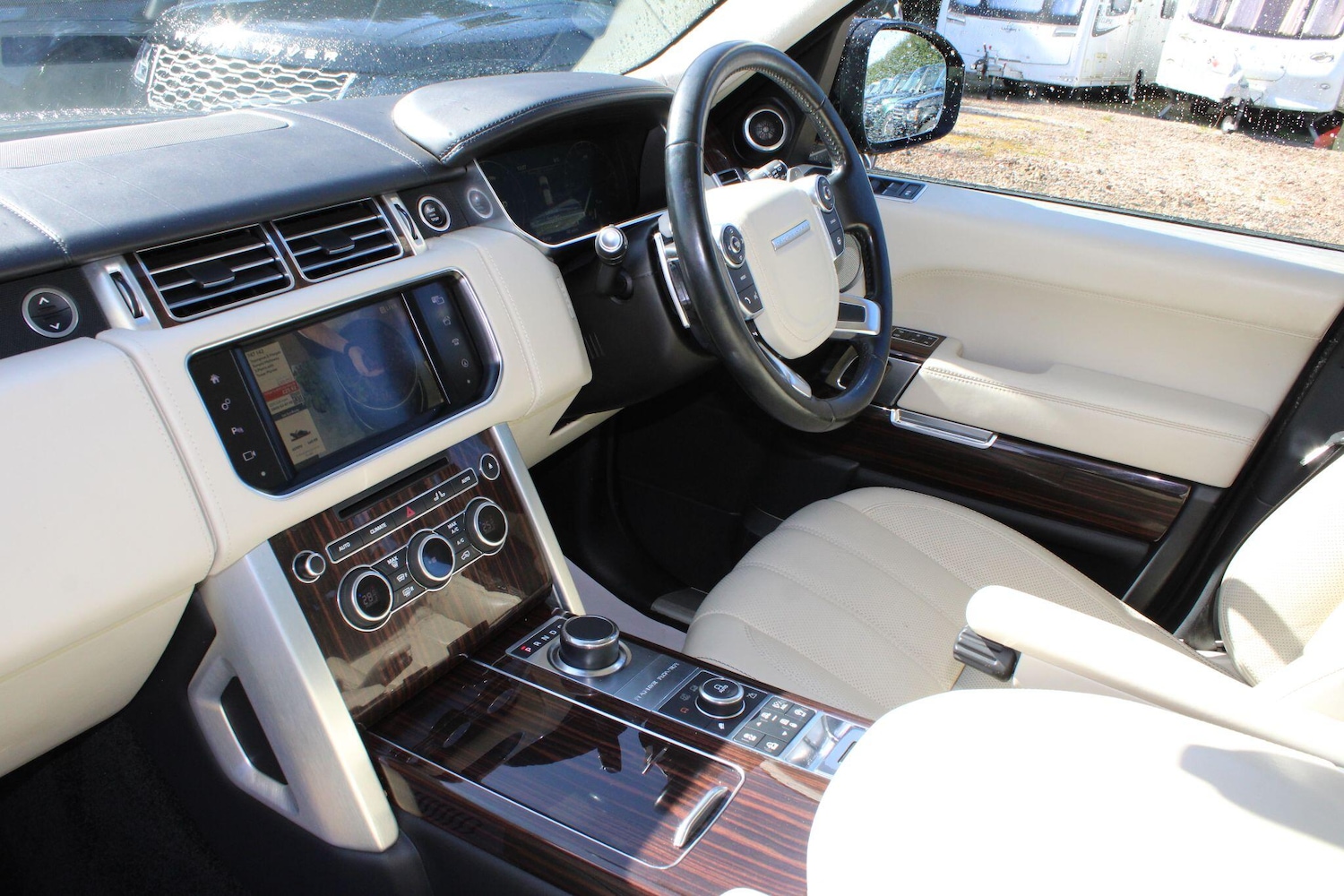 Used Land Rover Range Rover 2016 for sale - 78058569: Photo 10