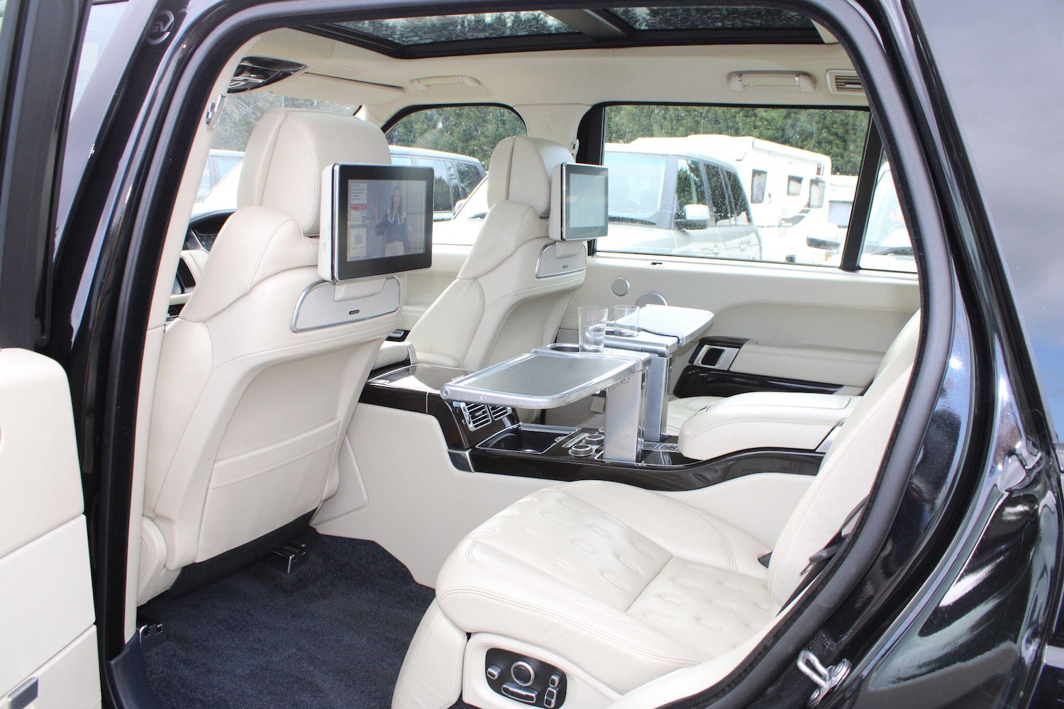 Used Land Rover Range Rover 2017 for sale - 78184610: Photo 15