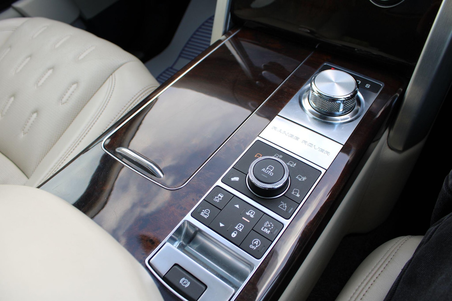 Used Land Rover Range Rover 2017 for sale - 78184610: Photo 43