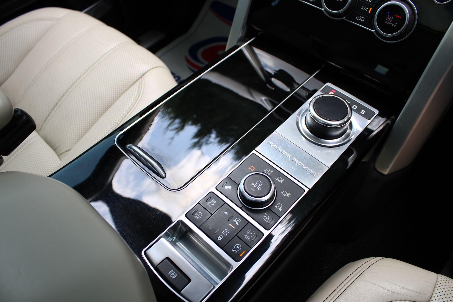 Used Land Rover Range Rover 2015 for sale - 76714399: Photo 28