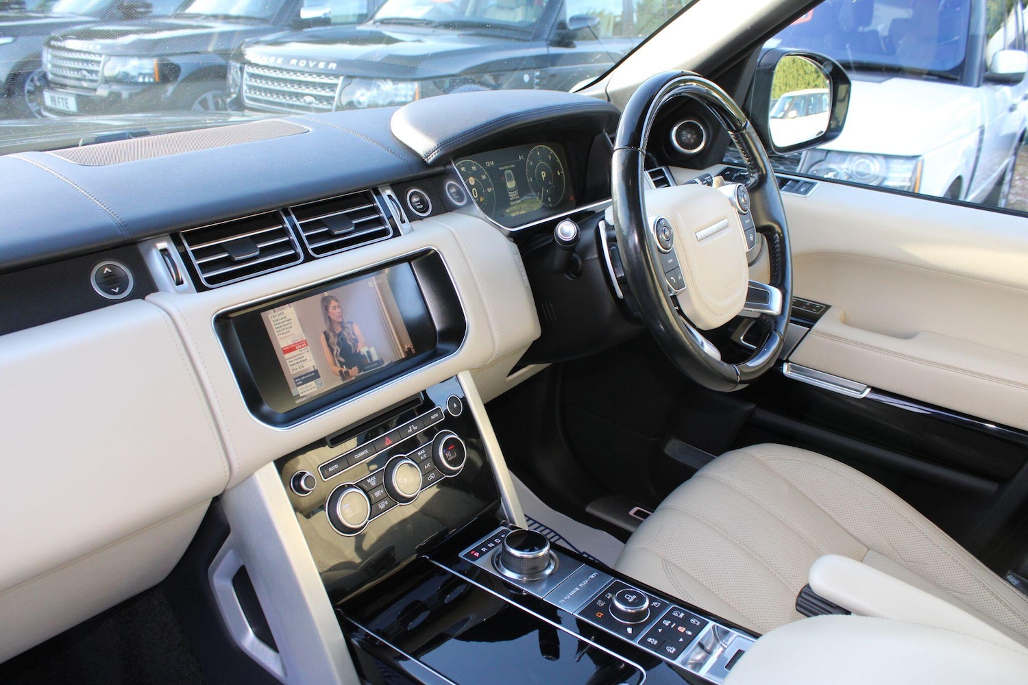 Used Land Rover Range Rover 2017 for sale - 77345298: Photo 6