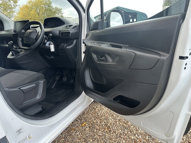 Used Peugeot Partner 2021 for sale - 76392303: Photo 15