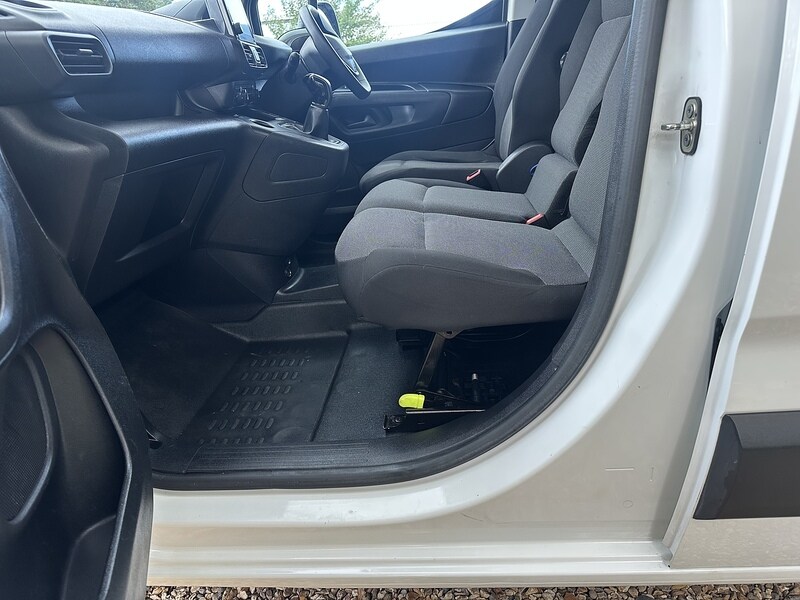 Used Peugeot Partner 2021 for sale - 76392303: Photo 24