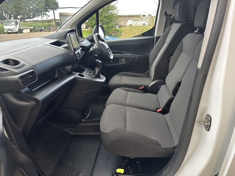 Used Peugeot Partner 2021 for sale - 76392303: Photo 25