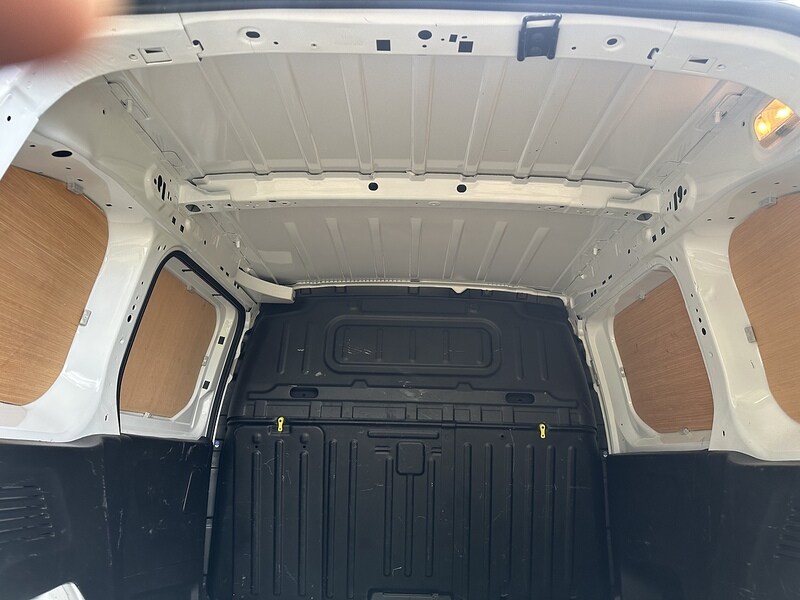 Used Peugeot Partner 2021 for sale - 76392303: Photo 35