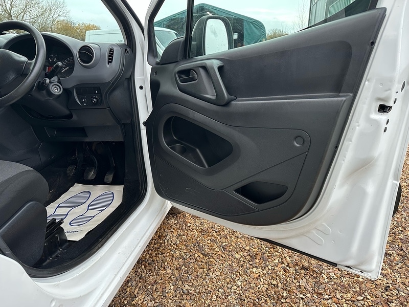 Used Peugeot Partner 2017 for sale - 76836685: Photo 13