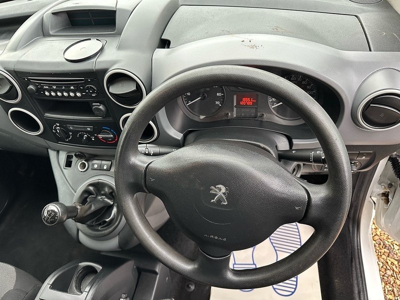 Used Peugeot Partner 2017 for sale - 76836685: Photo 14