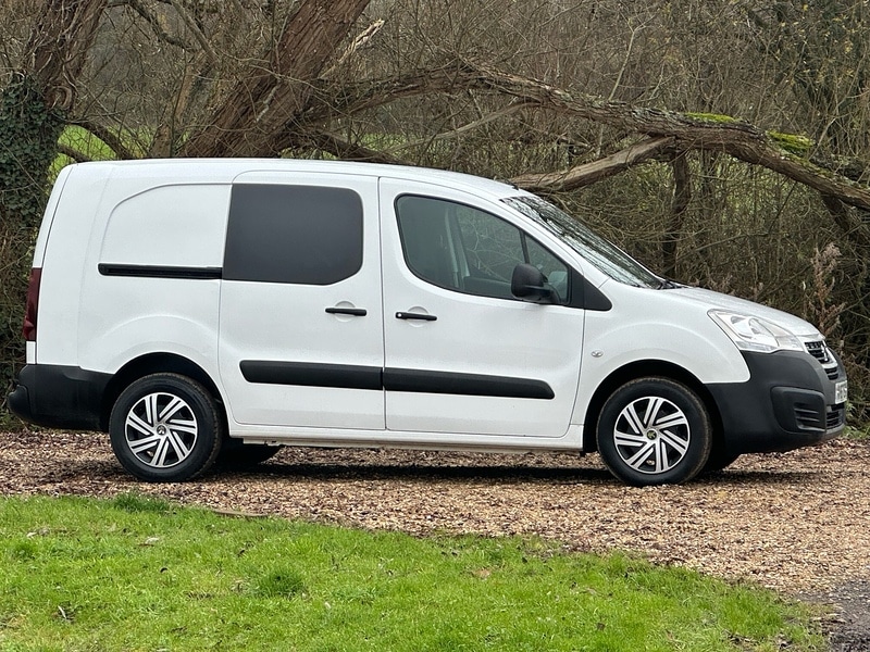 Used Peugeot Partner 2017 for sale - 76836685: Photo 2