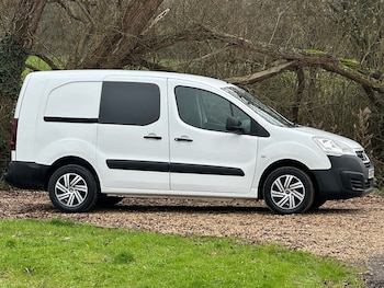 Used Peugeot Partner 2017 for sale - 76836685: Photo