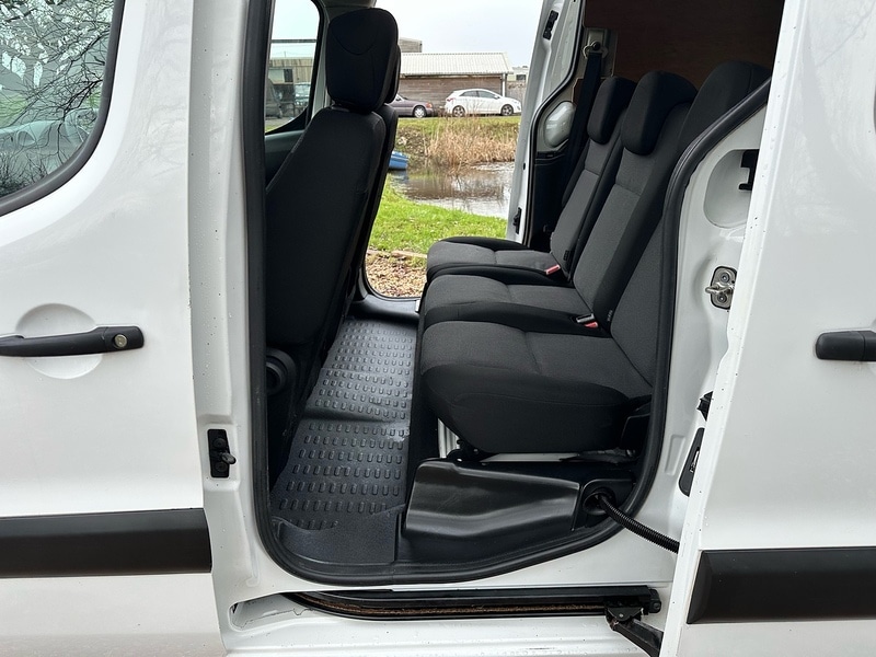 Used Peugeot Partner 2017 for sale - 76836685: Photo 32