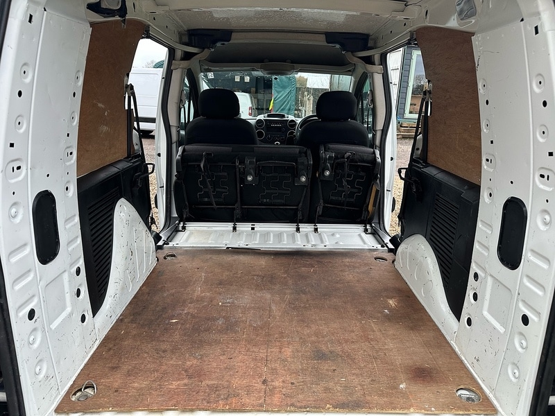Used Peugeot Partner 2017 for sale - 76836685: Photo 43
