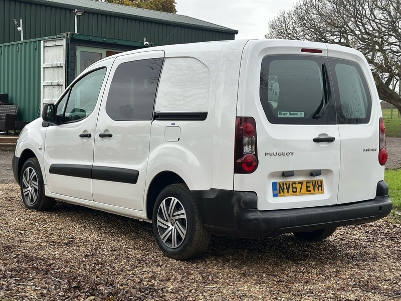 Used Peugeot Partner 2017 for sale - 76836685: Photo 9