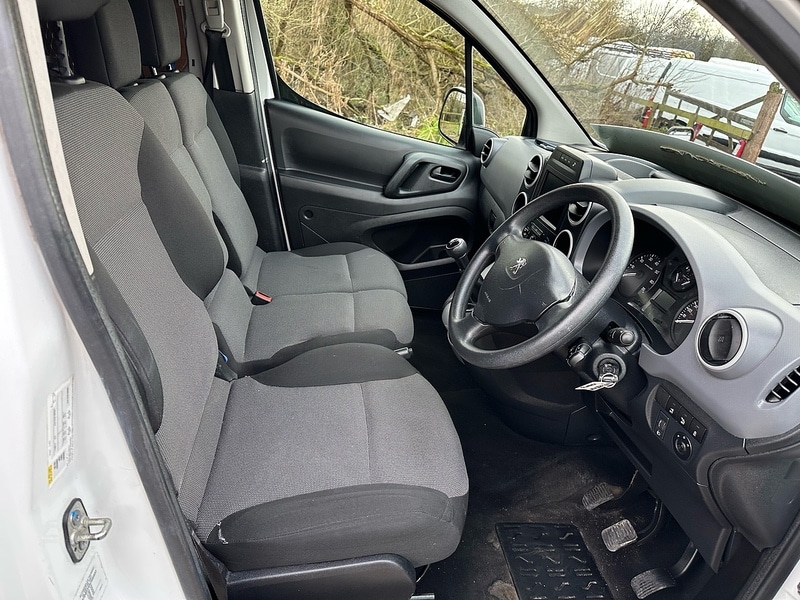 Used Peugeot Partner 2018 for sale - 77118261: Photo 4