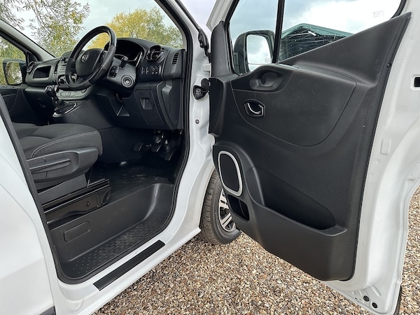 Used Vauxhall Vivaro 2019 for sale - 76163675: Photo 13