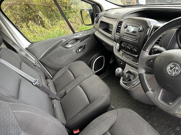 Used Vauxhall Vivaro 2019 for sale - 76163675: Photo 18