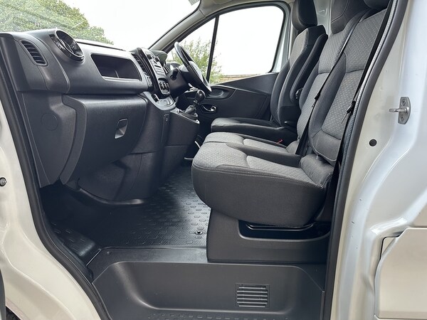 Used Vauxhall Vivaro 2019 for sale - 76163675: Photo 24