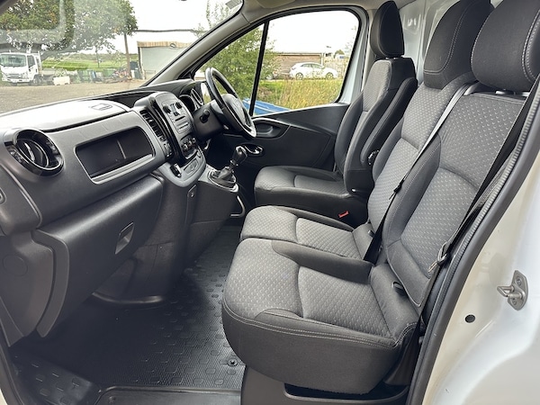 Used Vauxhall Vivaro 2019 for sale - 76163675: Photo 25