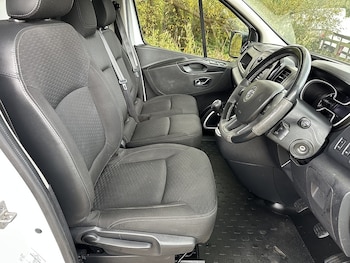 Used Vauxhall Vivaro 2019 for sale - 76163675: Photo