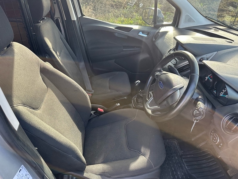 Used Ford Transit Courier 2019 for sale - 77303150: Photo 16