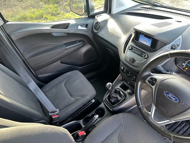 Used Ford Transit Courier 2019 for sale - 77303150: Photo 18