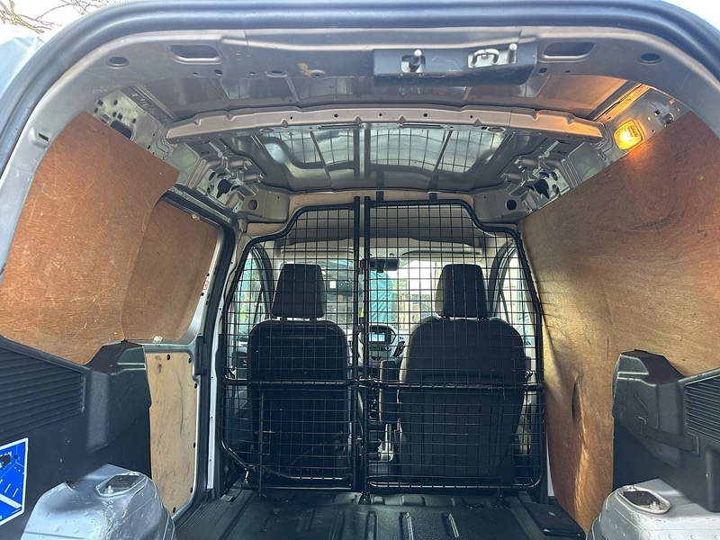 Used Ford Transit Courier 2019 for sale - 77303150: Photo 35